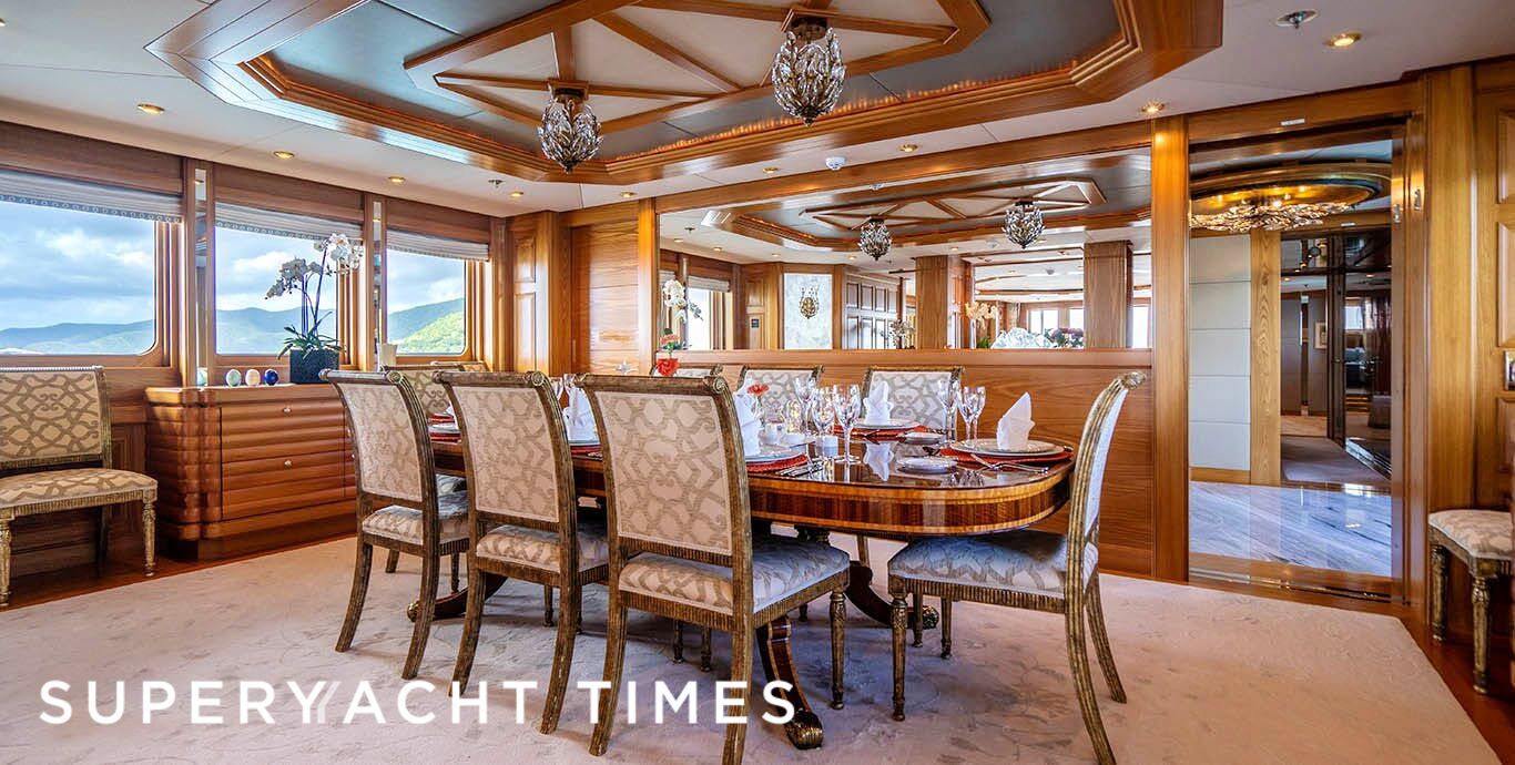 Vibrance yacht dining table