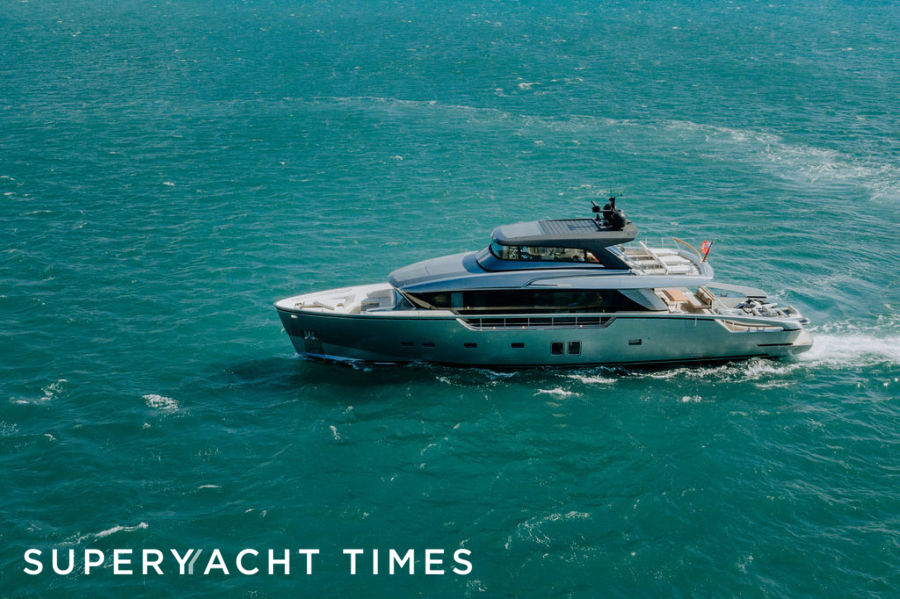 Zazzazu II yacht cruising