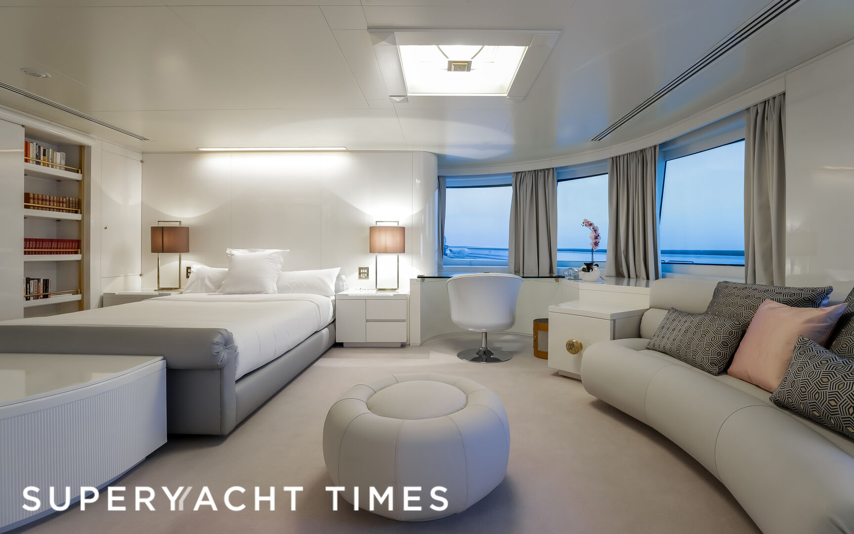Lady Moura yacht stateroom 