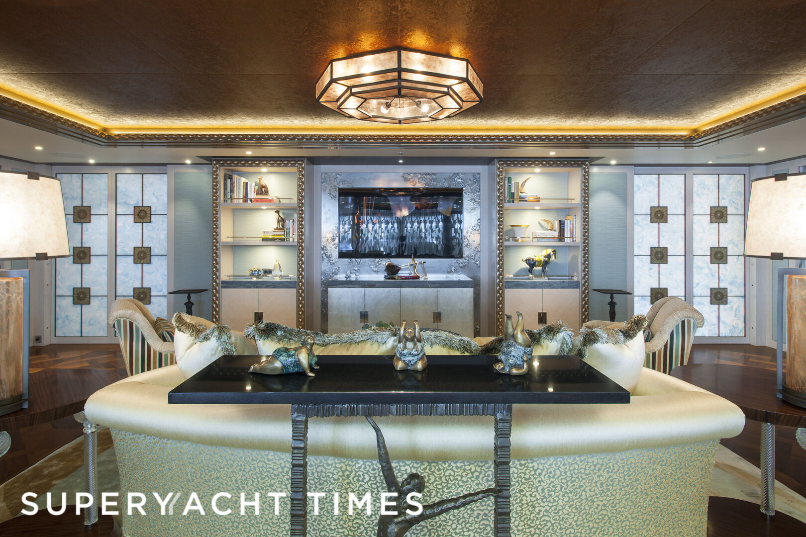 Solandge private saloon 