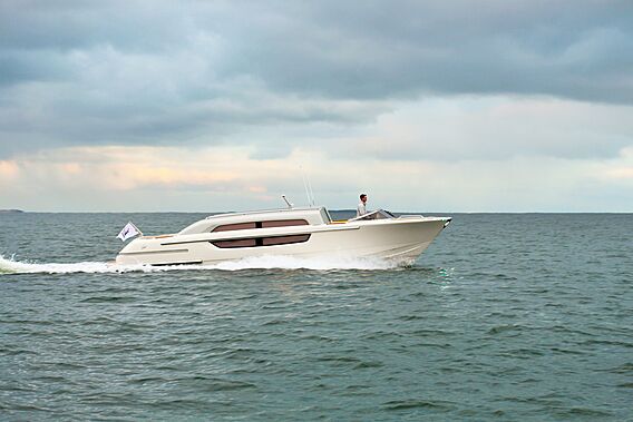 Vikal 12m Limousine thumbnail