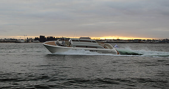 Vikal 12m Limousine thumbnail