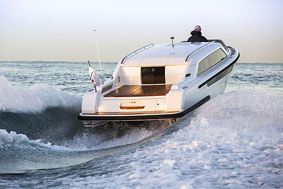 Vikal SP Range - 8.1m Limousine thumbnail