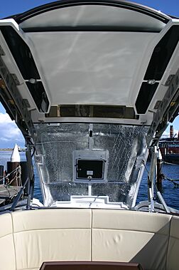 Topaz 11.25m Convertible thumbnail