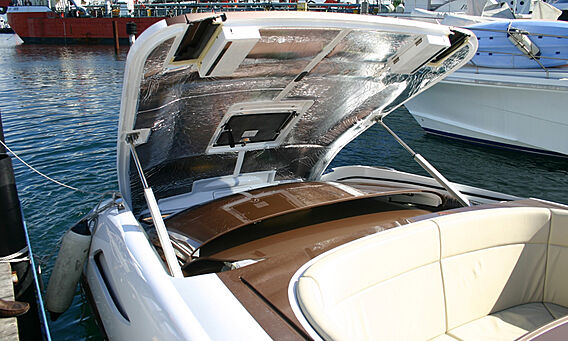 Topaz 11.25m Convertible thumbnail