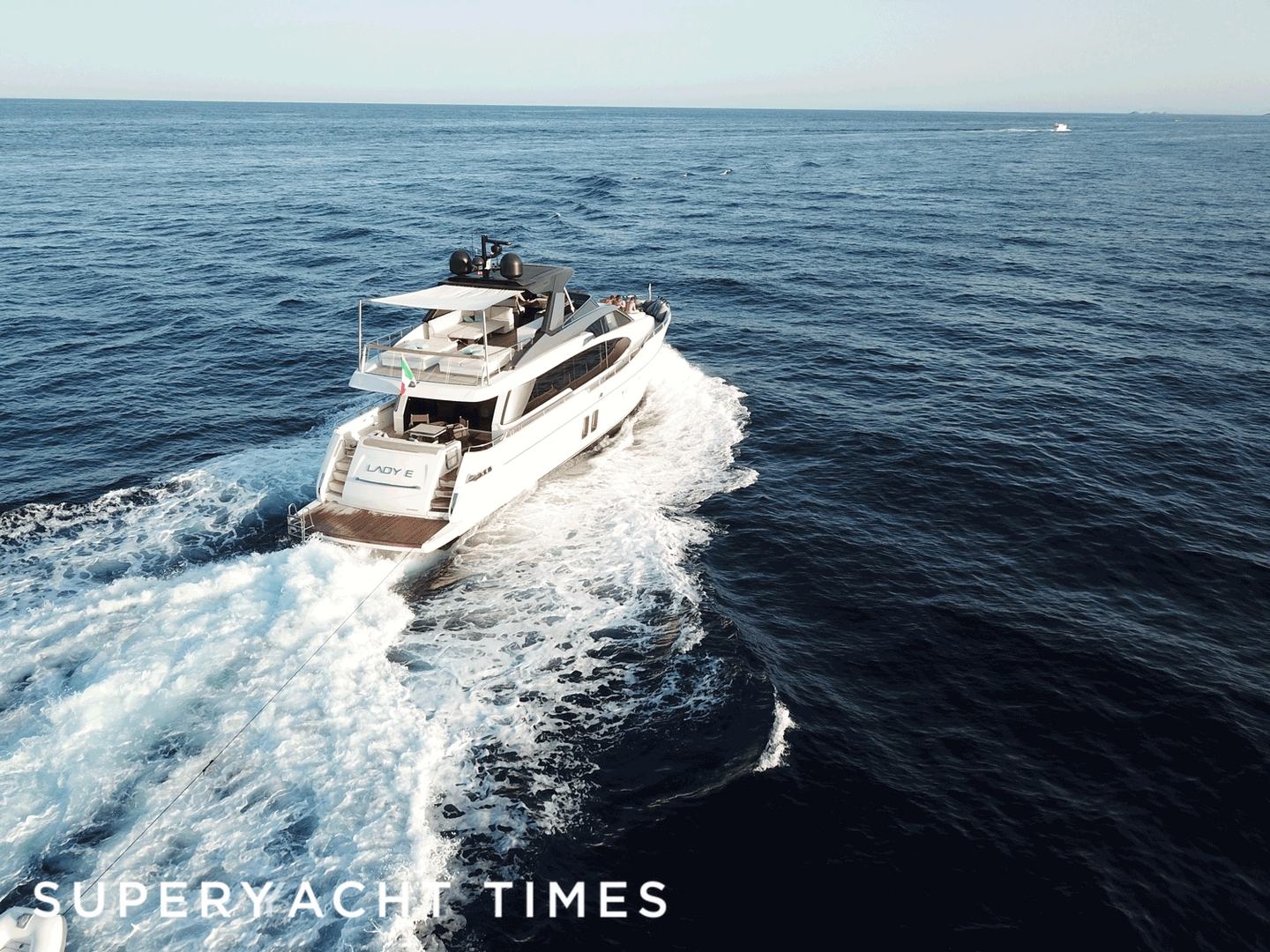 Lady E yacht cruising 