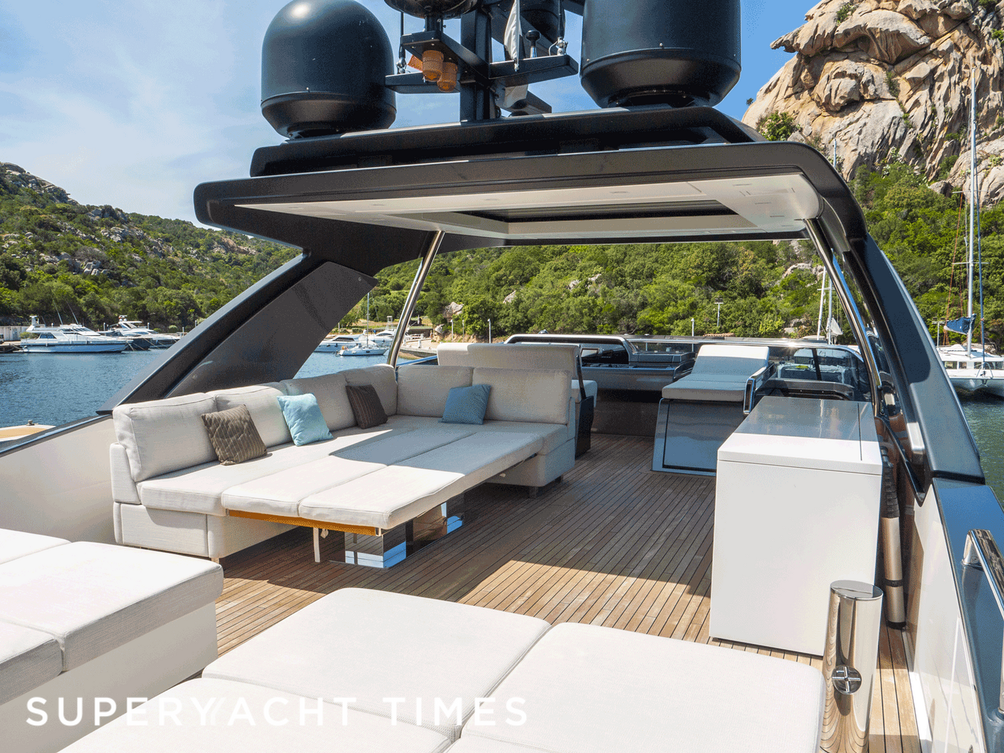 Lady E yacht upper deck 