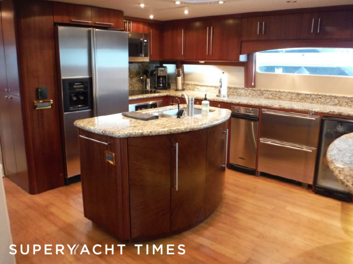 Marigot yacht galley