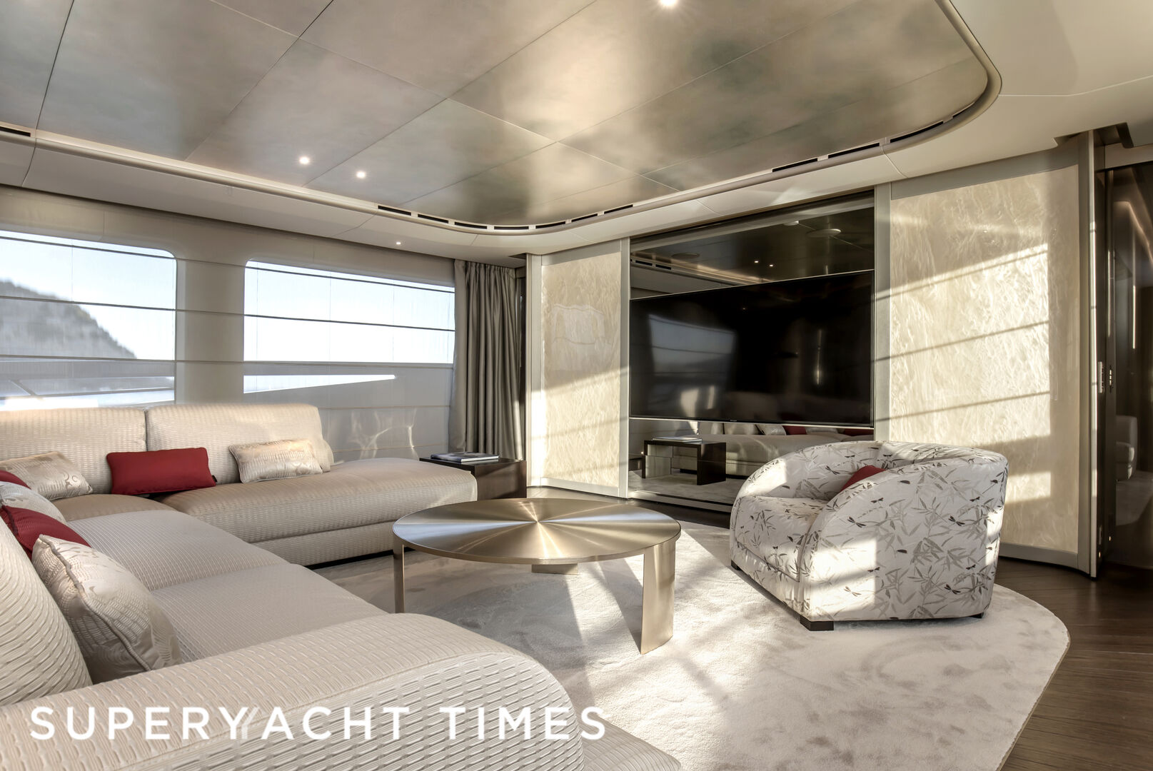 Tecnomar Evo 120 hull 582 yacht saloon