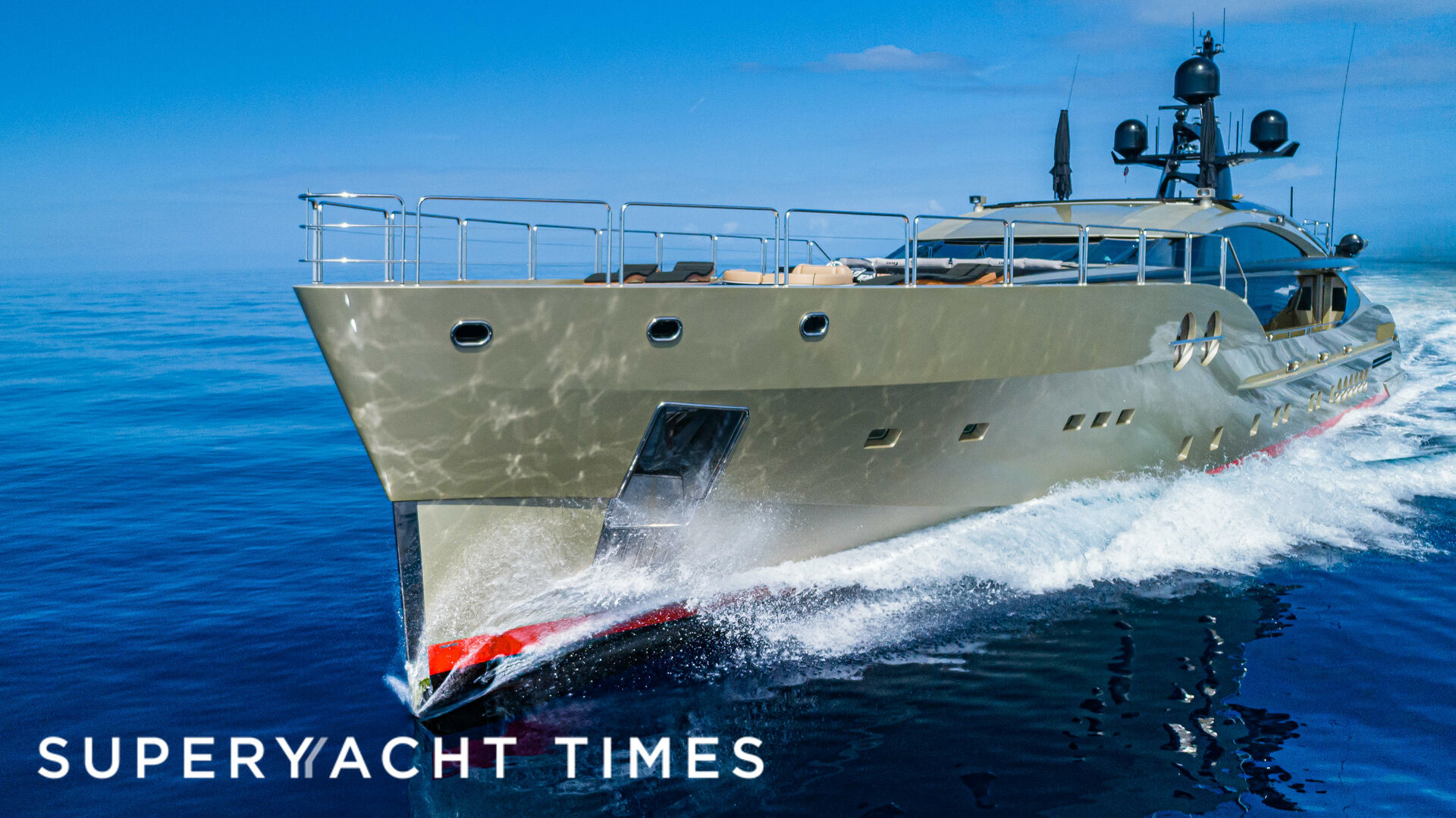 DB9 yacht cruising
