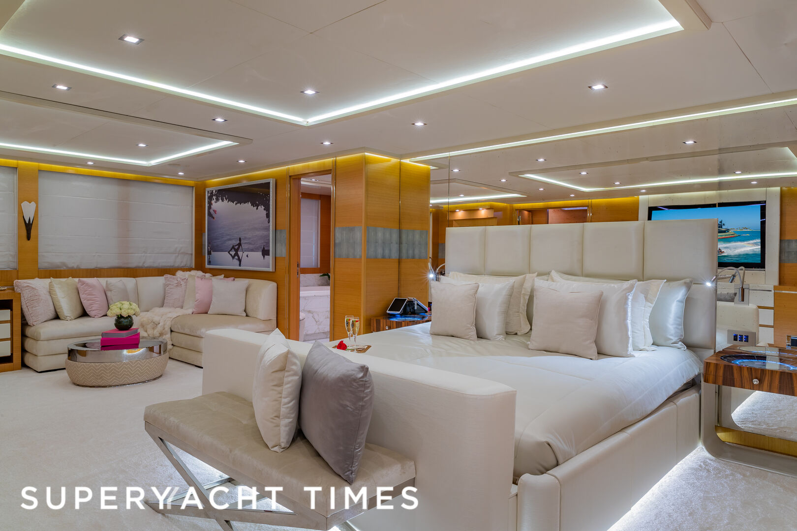 DB9 yacht stateroom