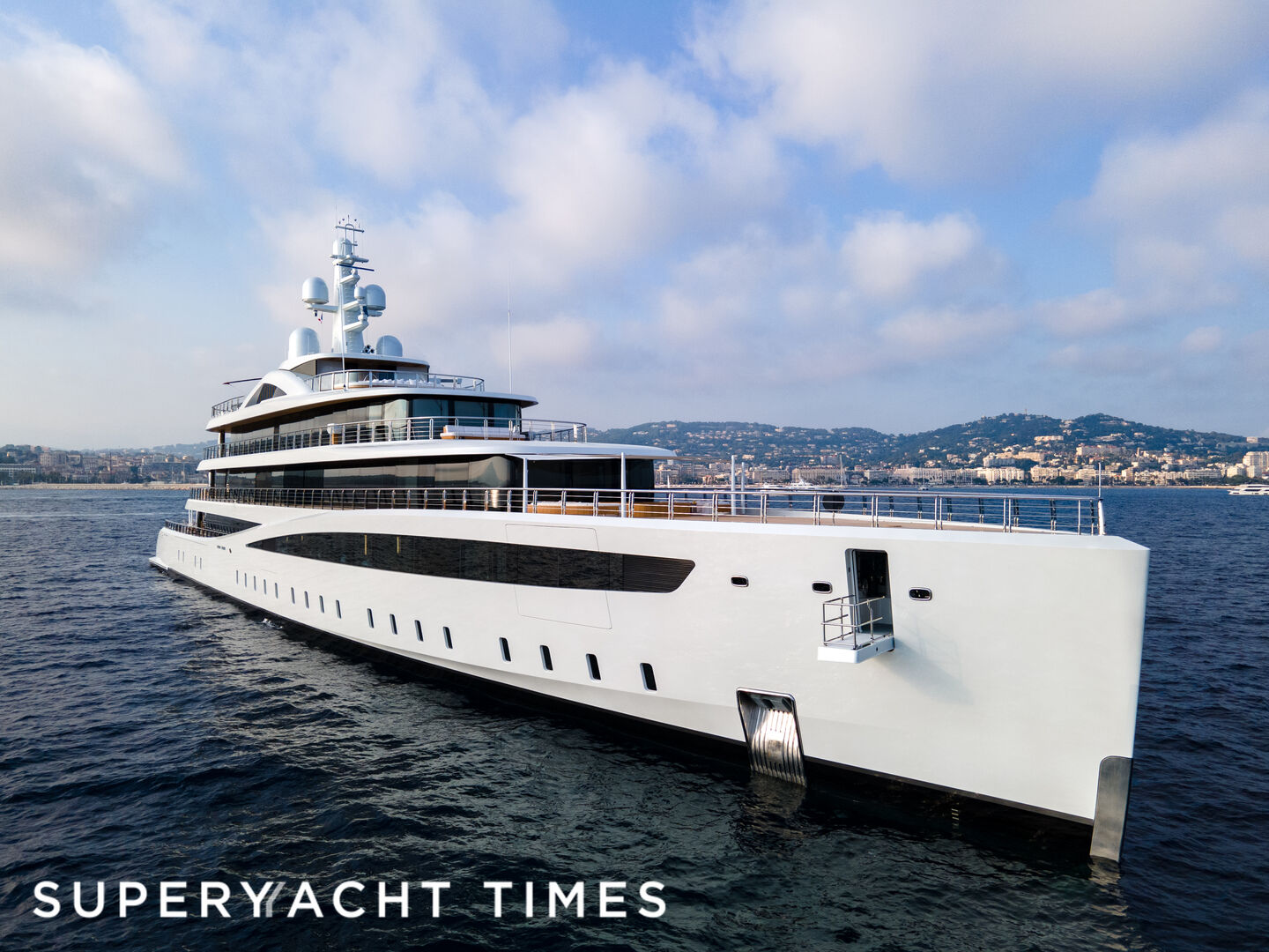 Viva Yacht, 94m Feadship