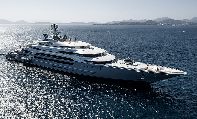 ocean worthy yacht