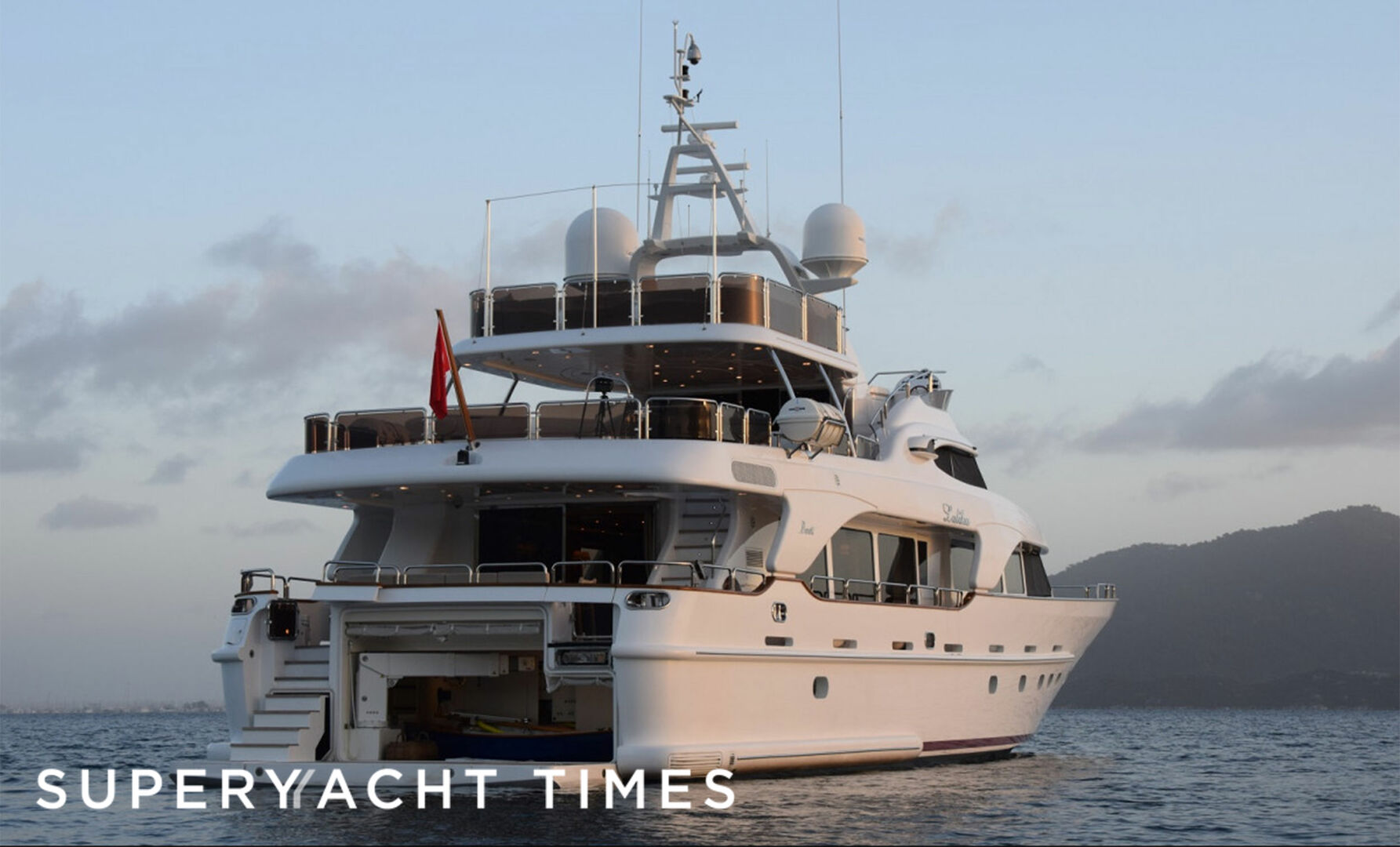 Lalika yacht stern