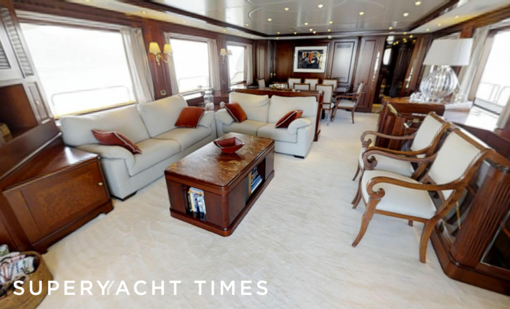 Escape S yacht saloon