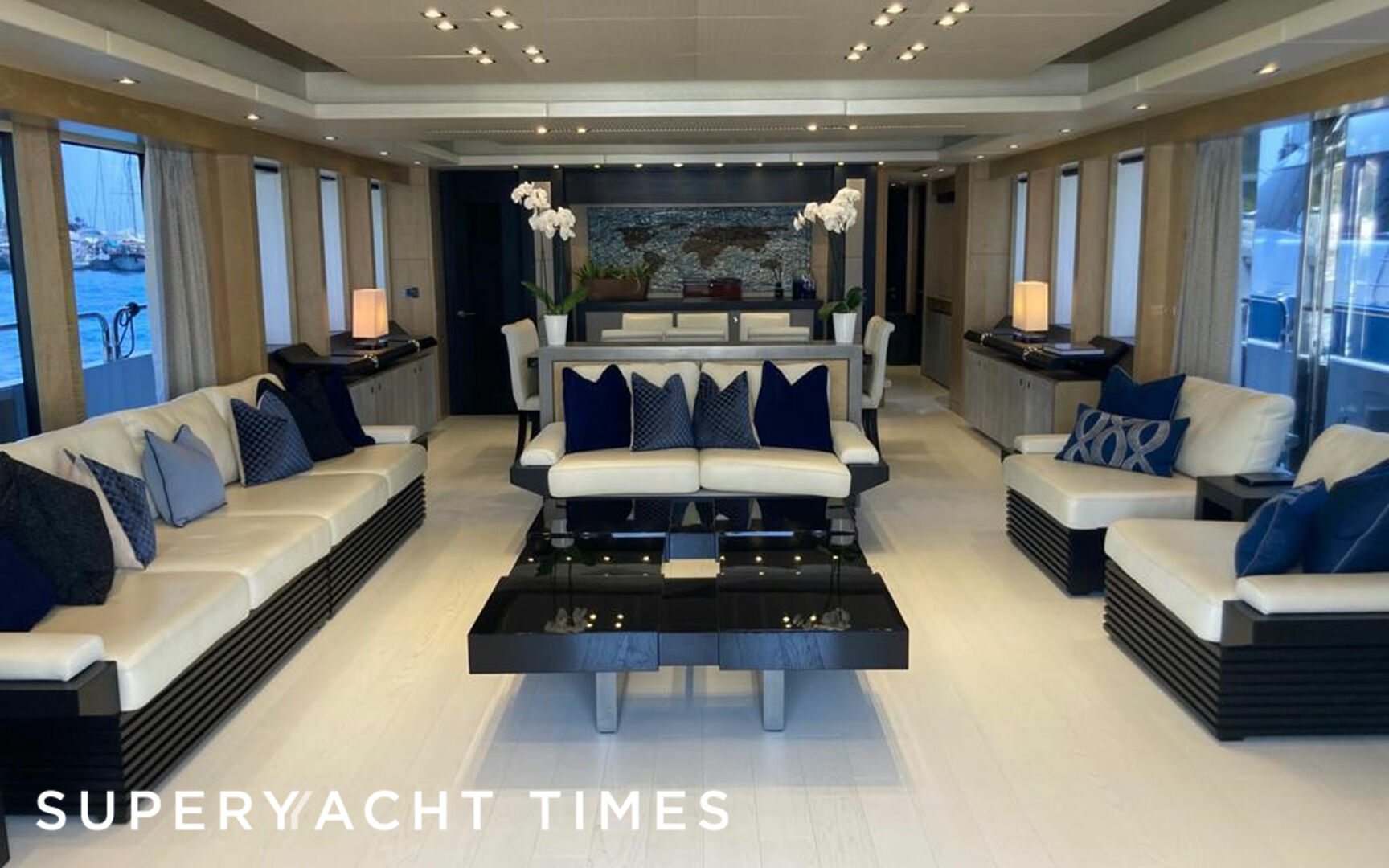 Renewal 2 yacht saloon