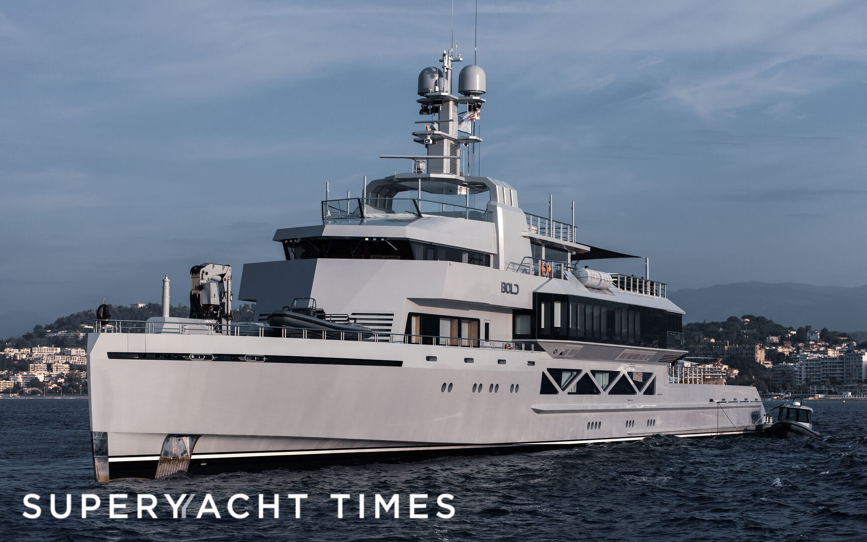 superyacht bold