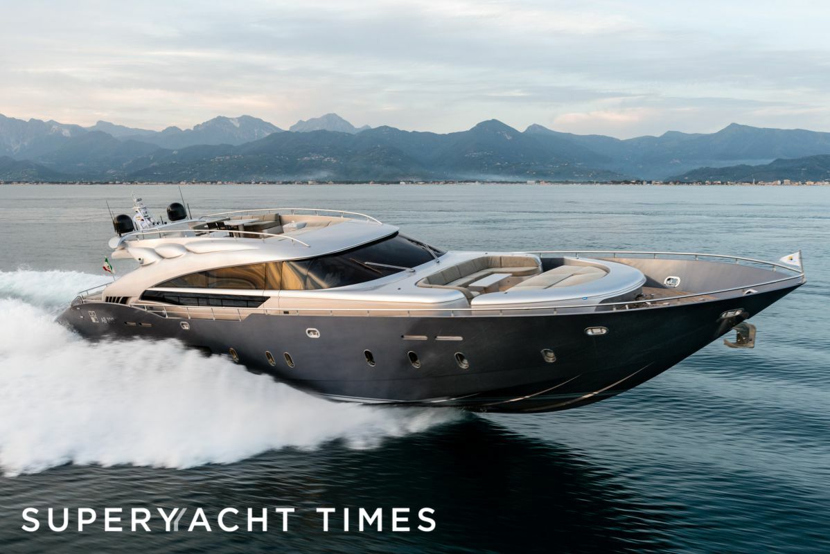 Spectre cruising 