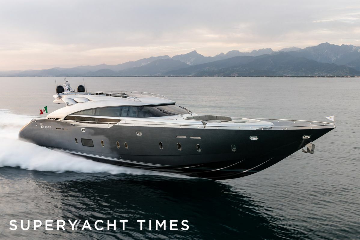Spectre cruising 