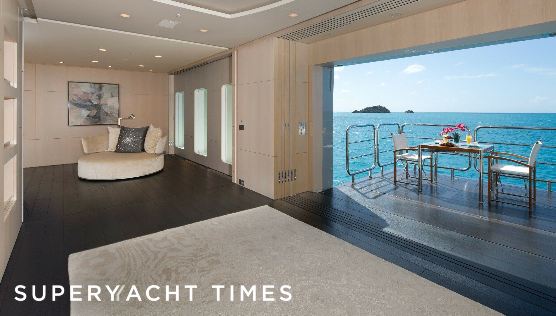 Siren yacht stateroom