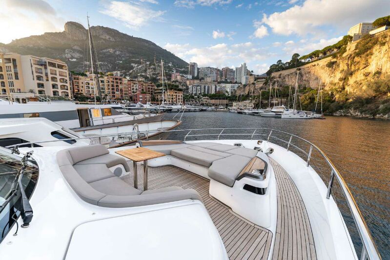 Ritz yacht foredeck