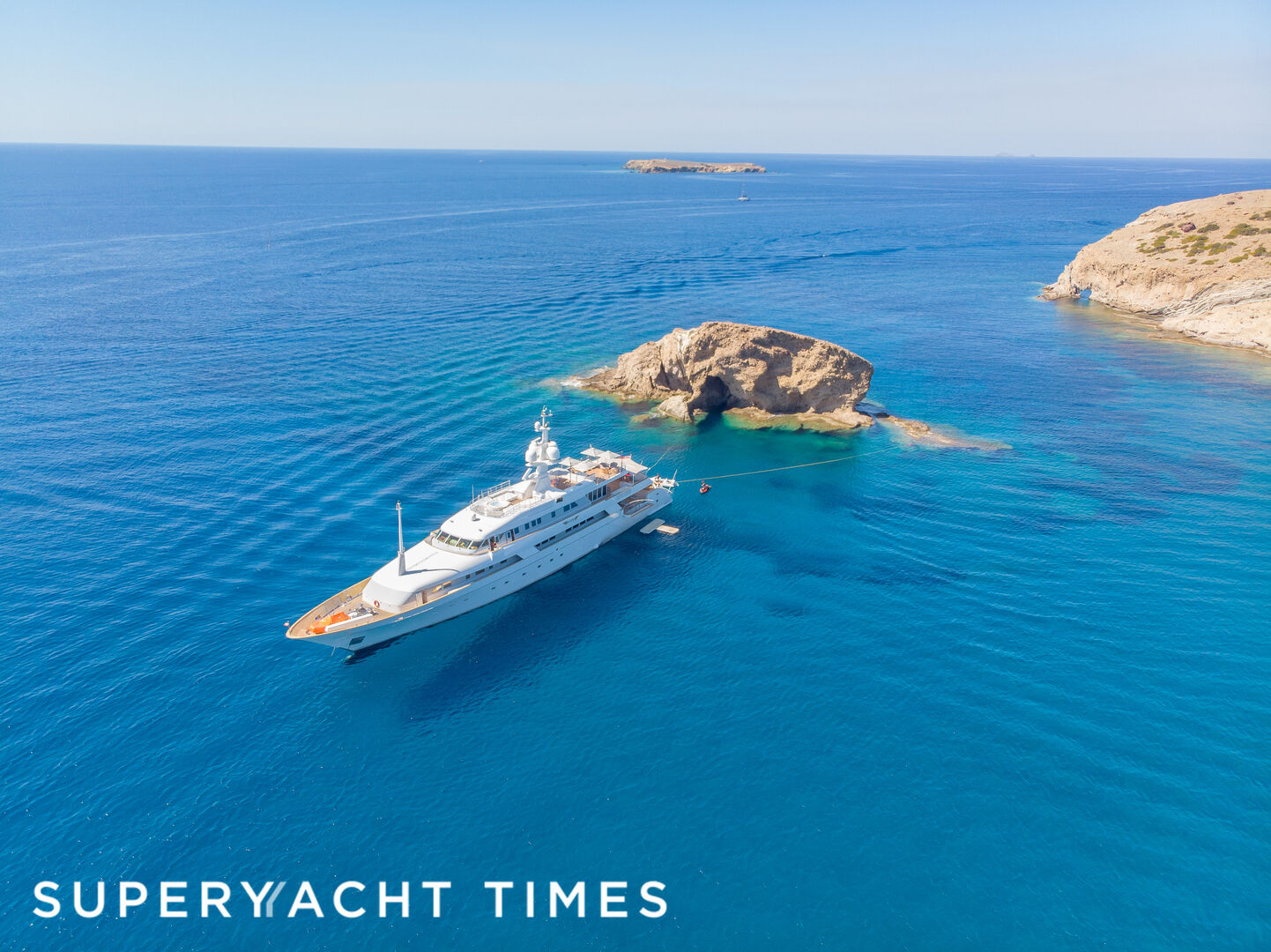 Bash yacht anchored