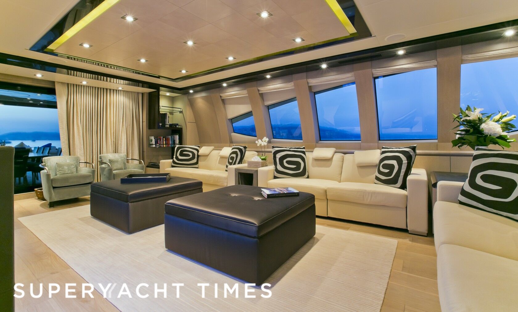 Plus Too yacht saloon