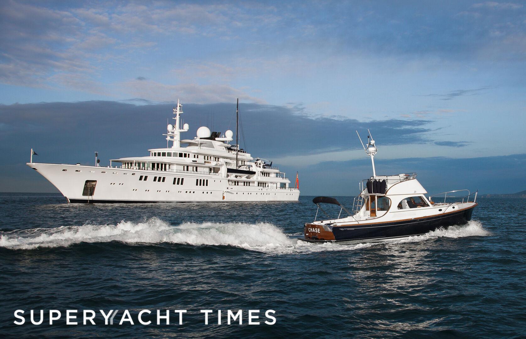 Tatoosh yacht cruising with tender