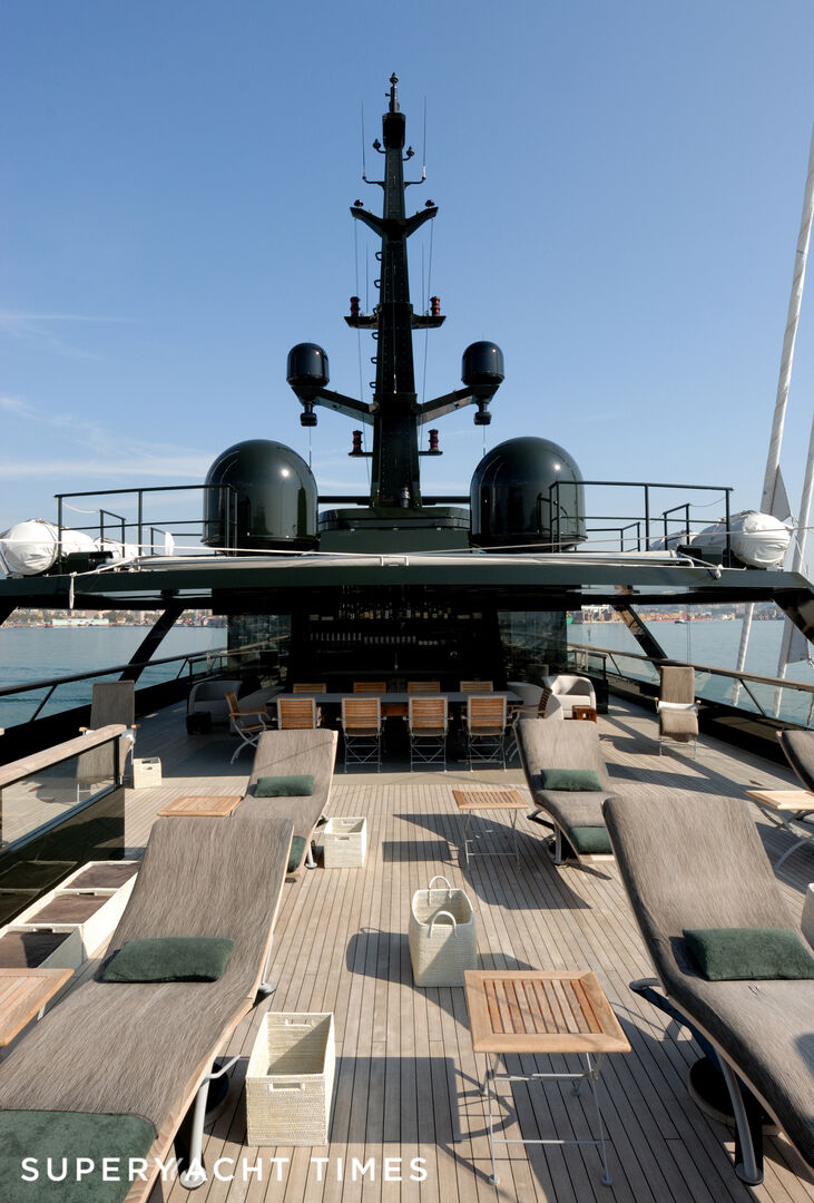 Main by Codecasa and Armani deck
