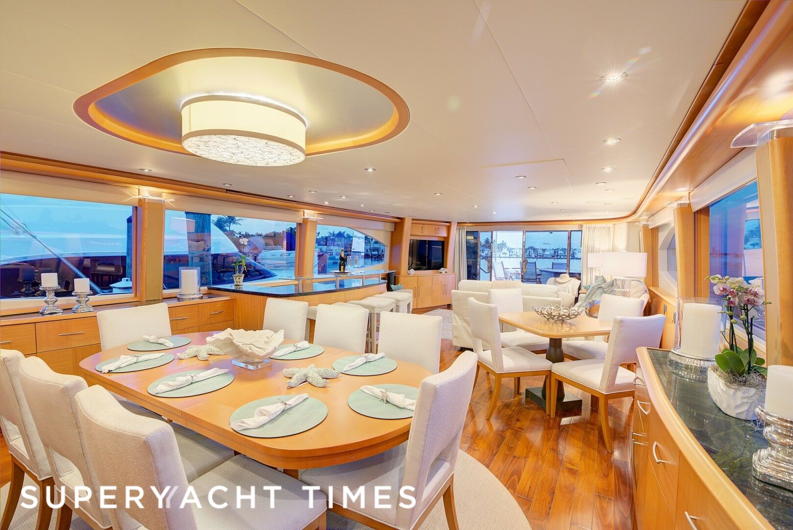 Sold 35m Lazzara motor yacht Short Story