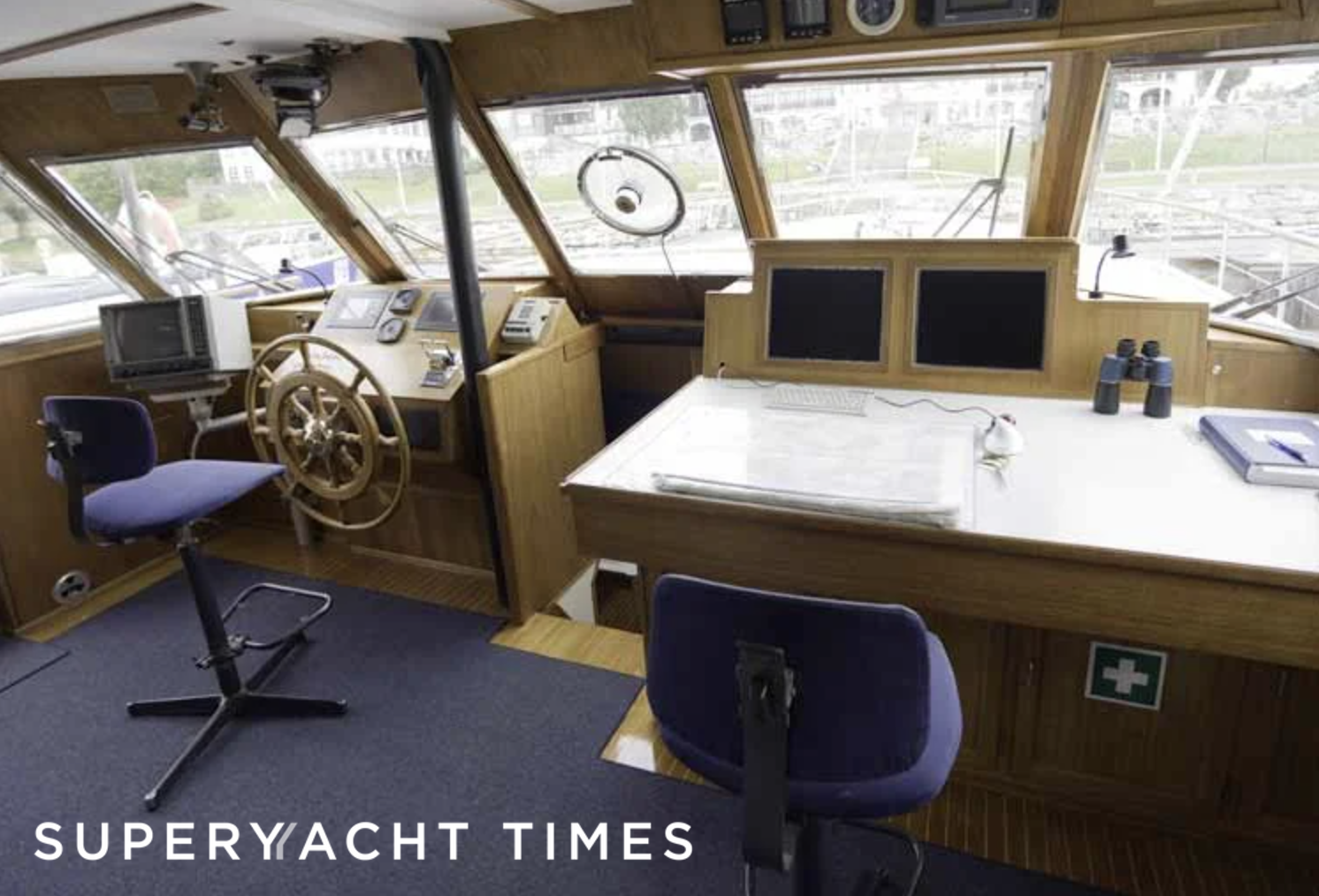 Stella Nova yacht wheelhouse 