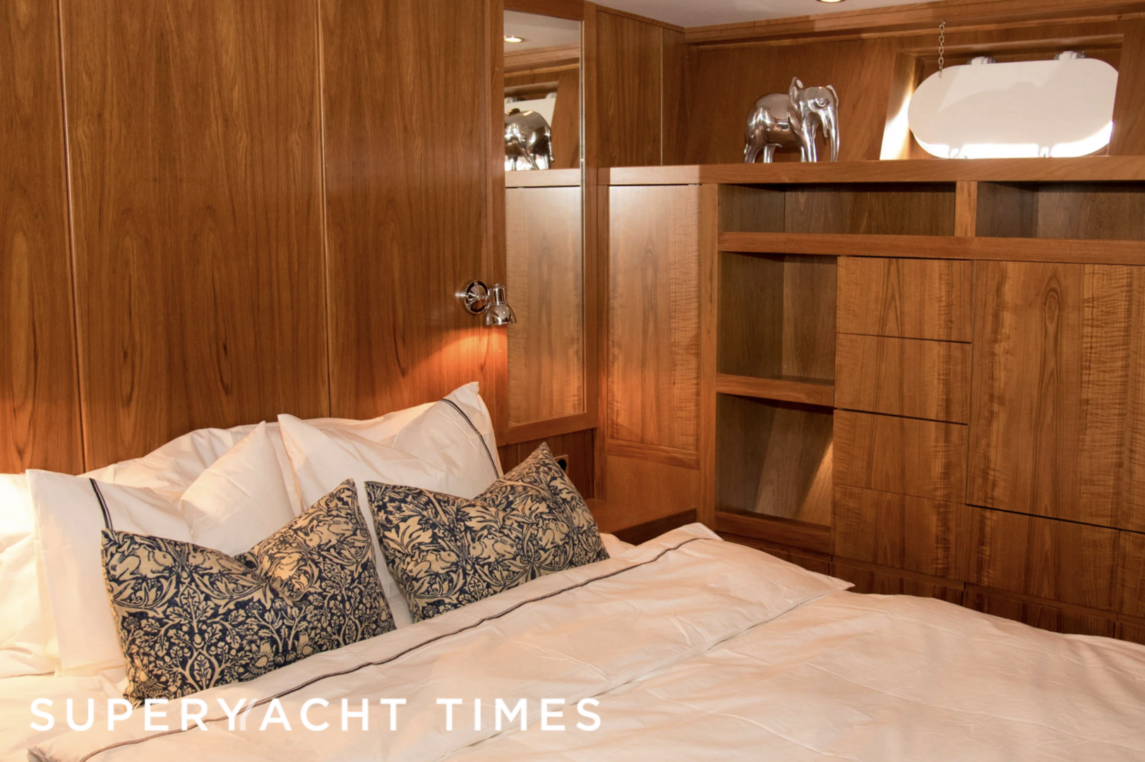 Stella Nova yacht stateroom 