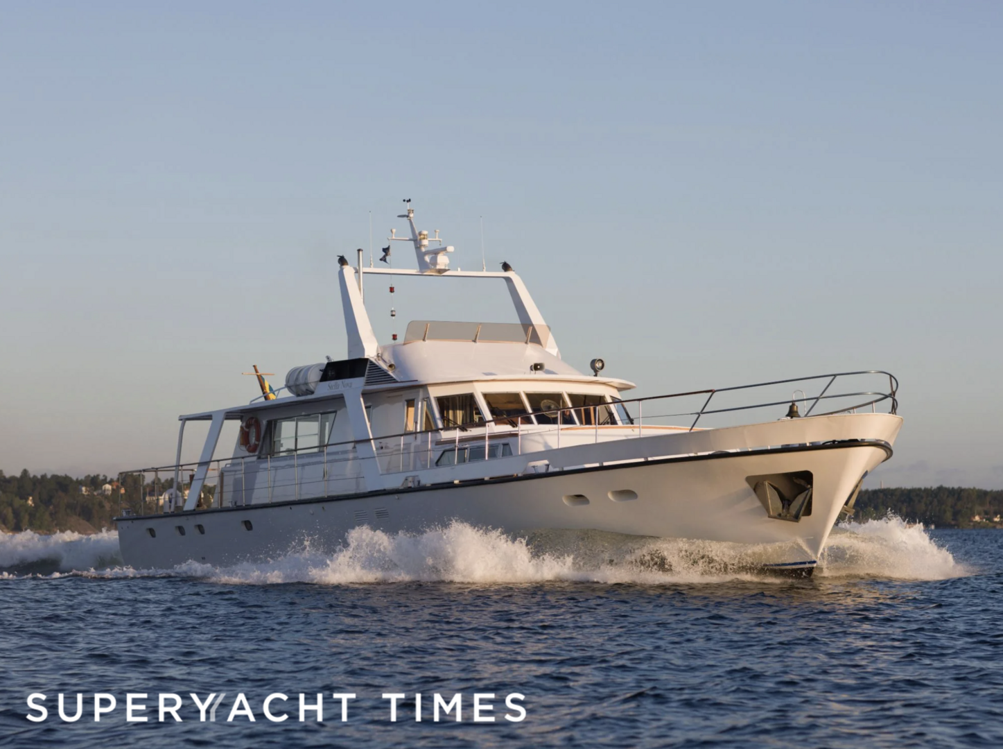 Stella Nova yacht cruising 
