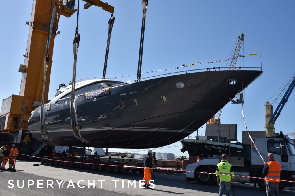 AB 100/01 launch in Viareggio