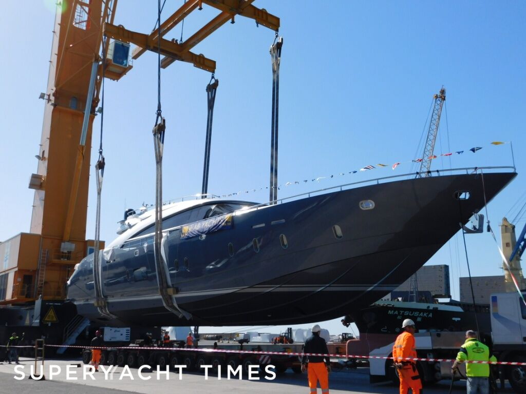 AB 100/01 launch in Viareggio