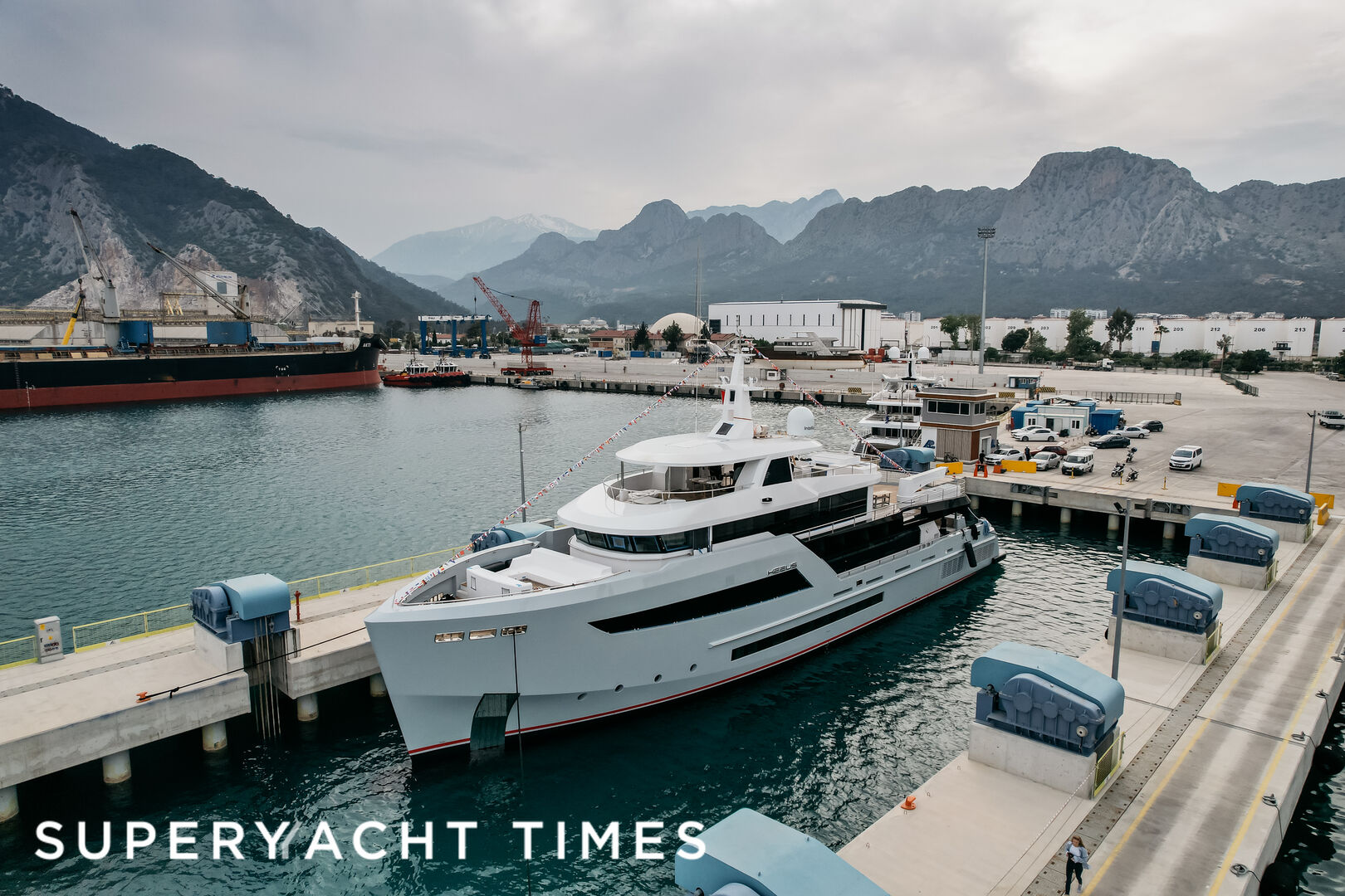 Bering Yachts launches first 44m B145 explorer Heeus