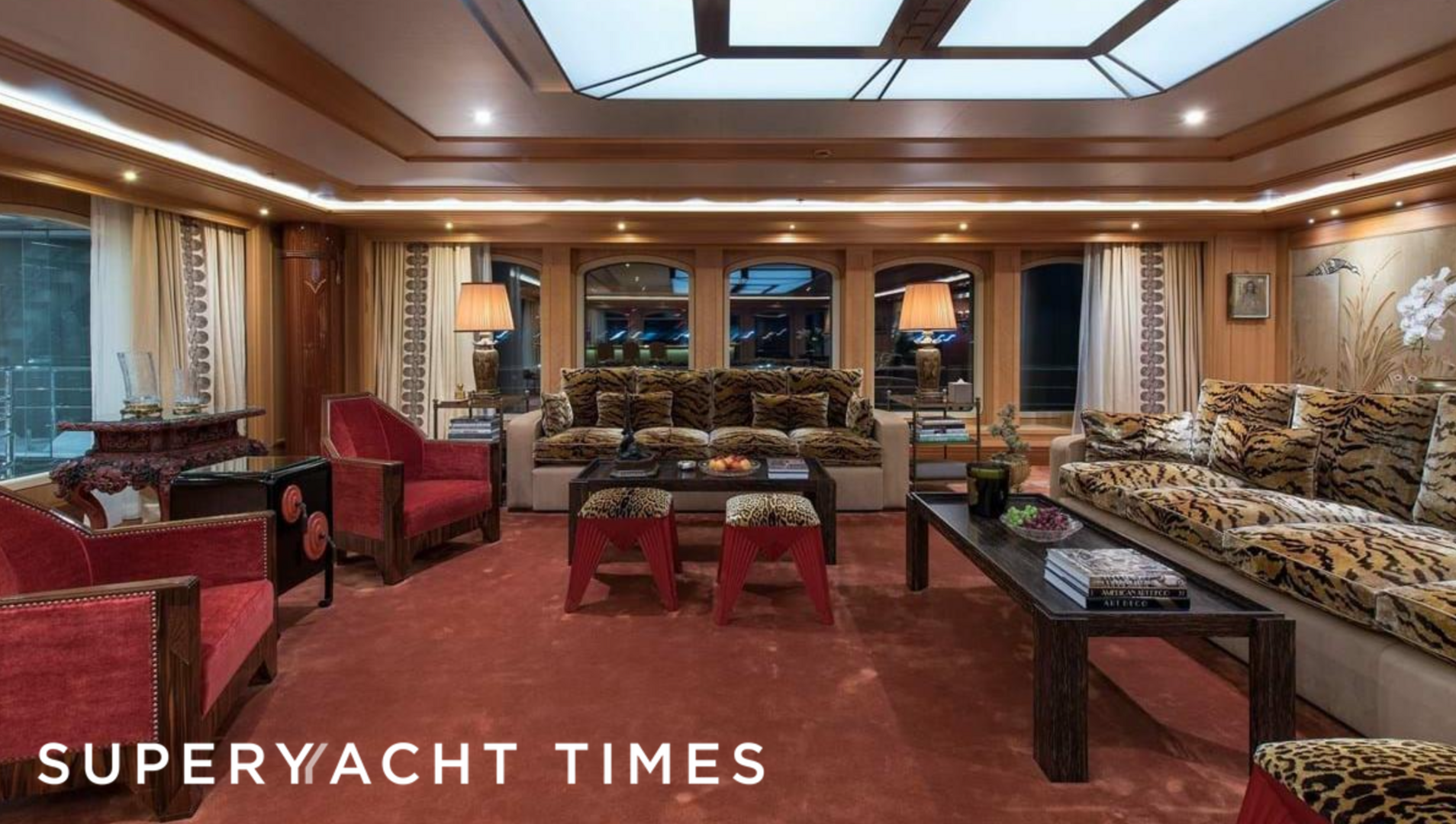 Aurora yacht saloon