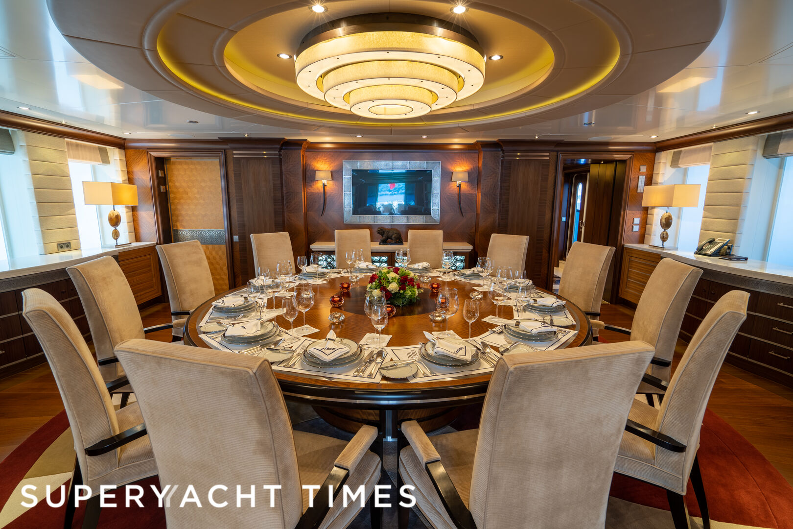 Kaiser yacht dining table 