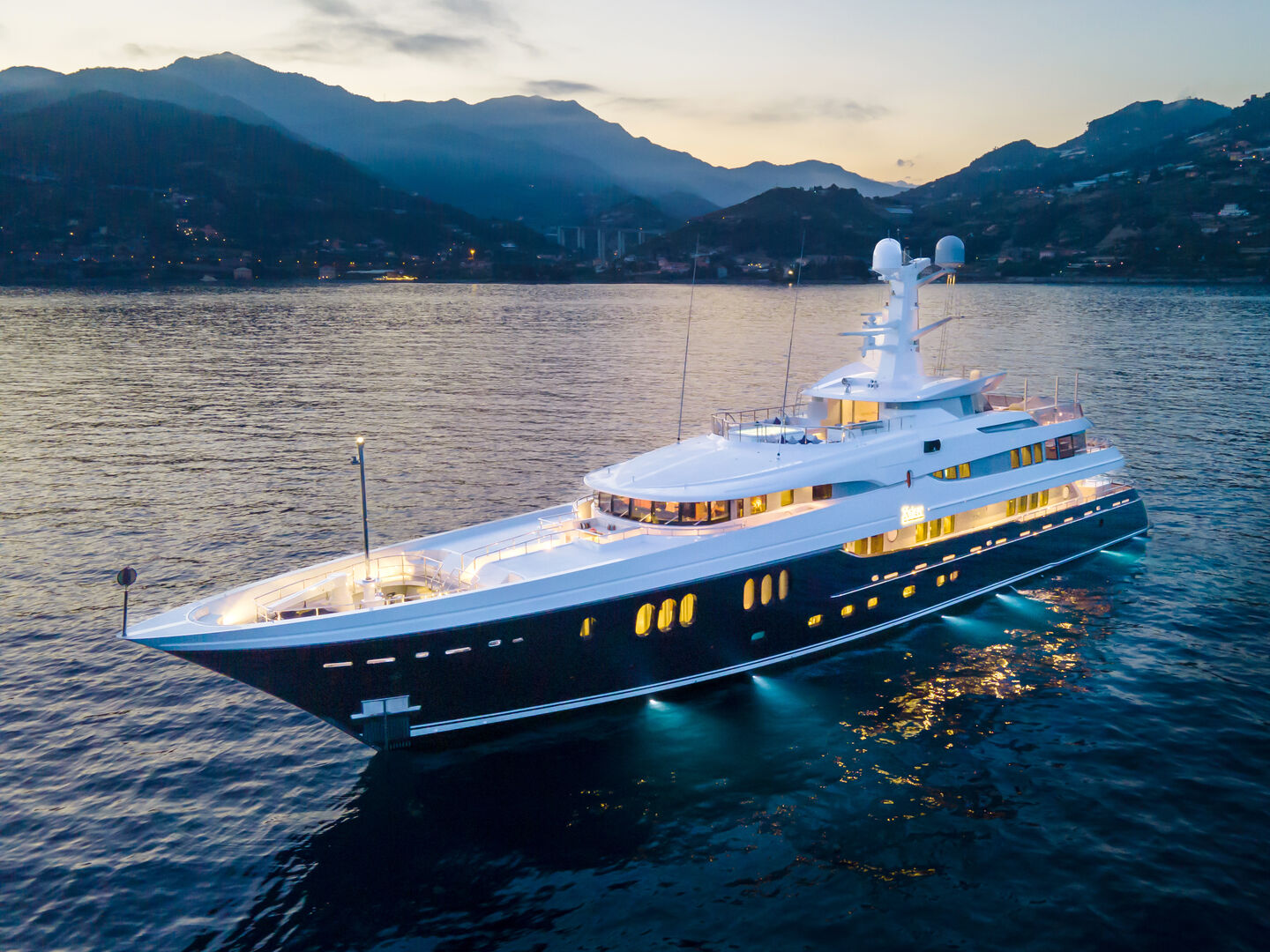 Kaiser yacht at anchor