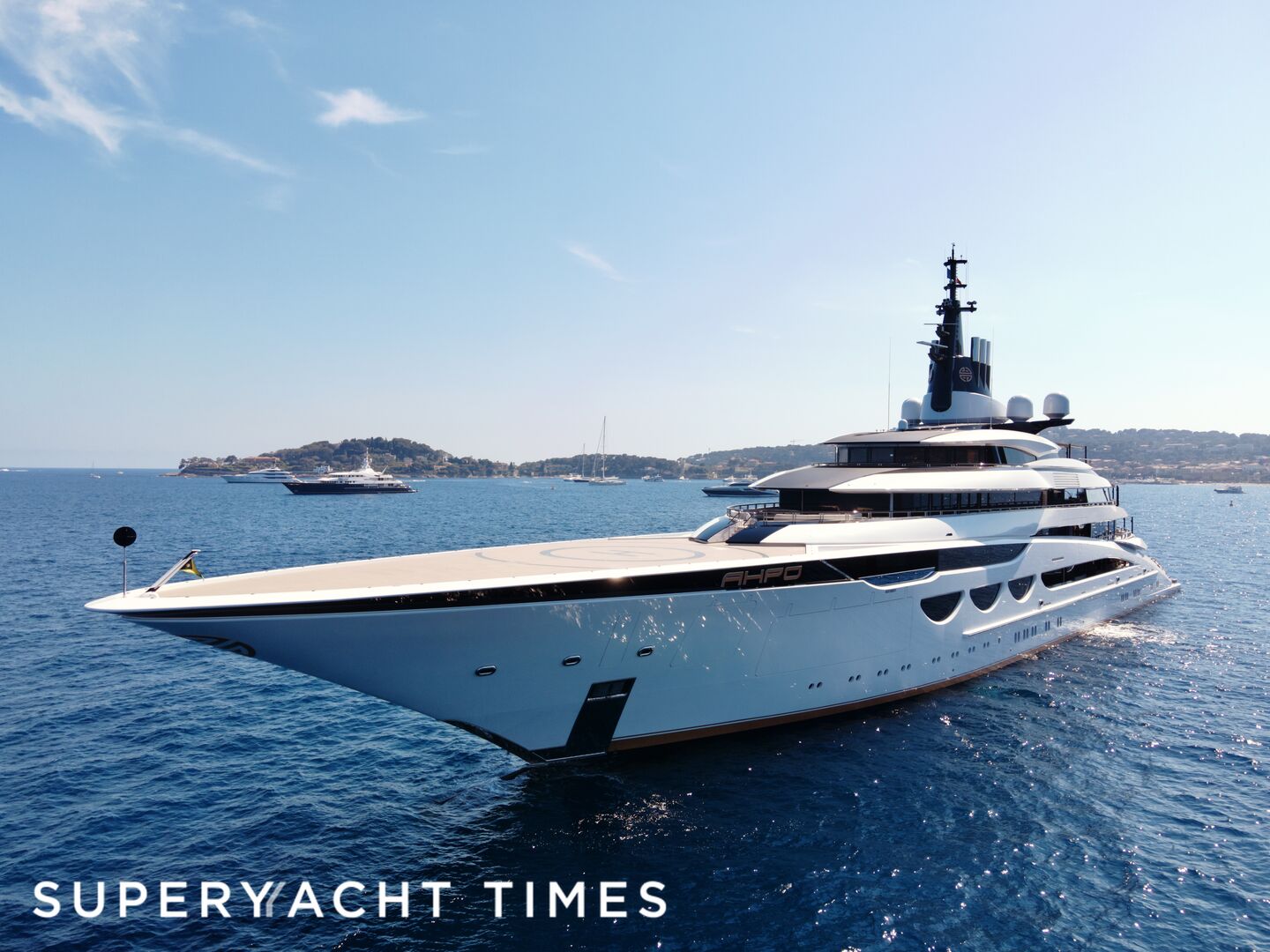 Ahpo yacht anchored in Beaulieu-sur-Mer