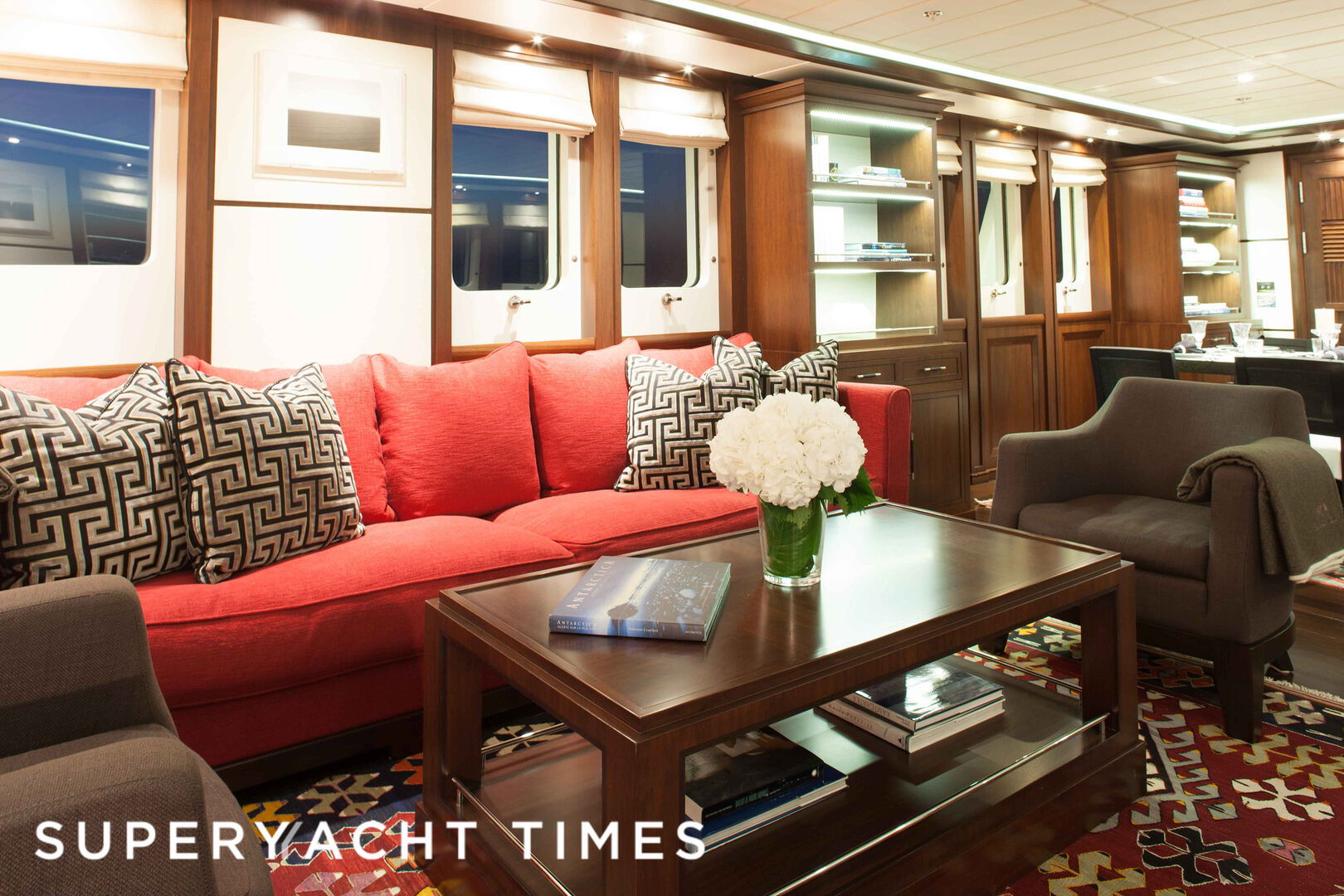 Ice Lady yacht main saloon 