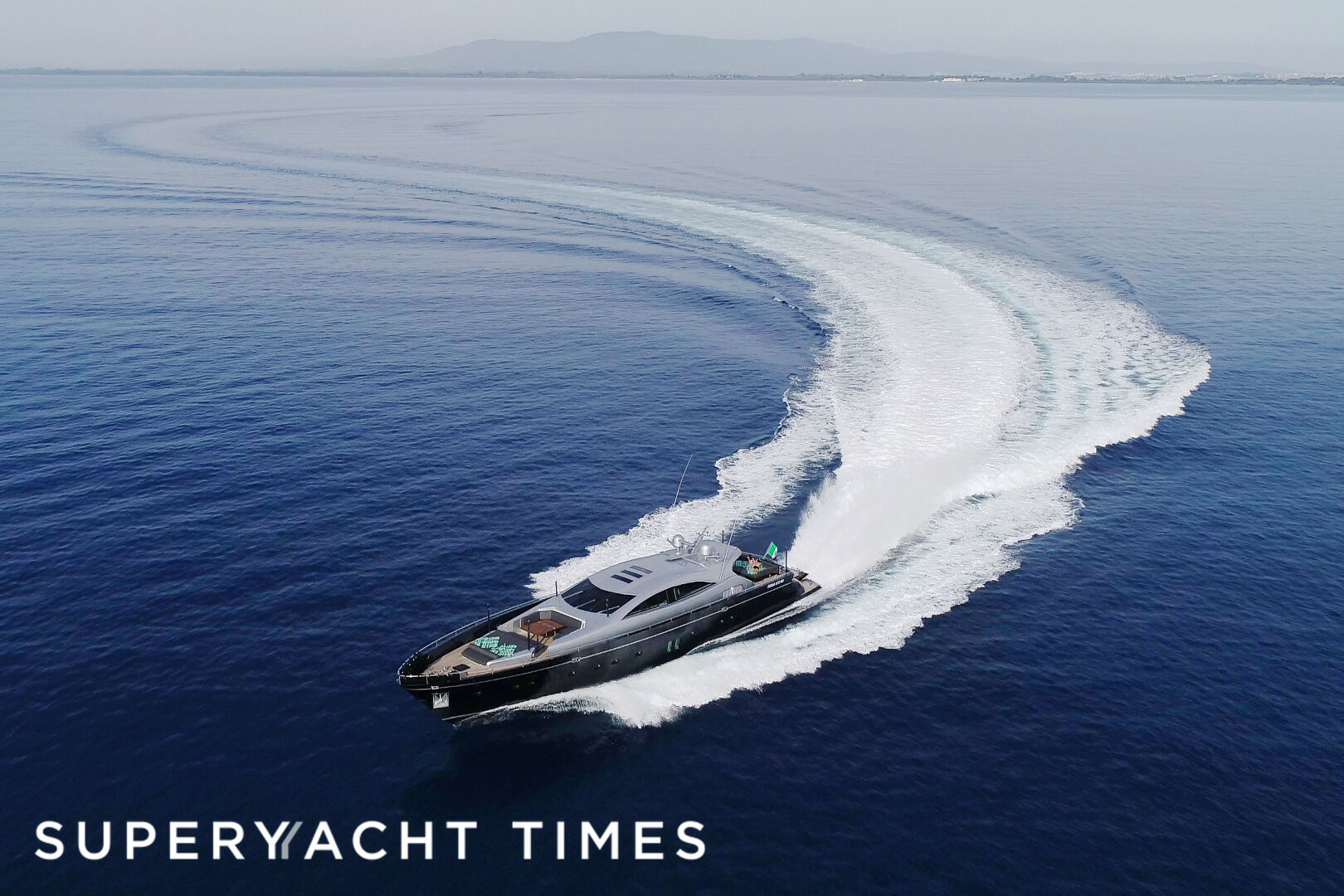 Ale.Mia yacht cruising 