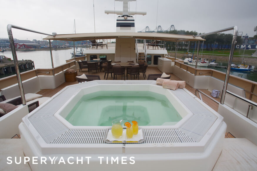 Putty VI sun deck