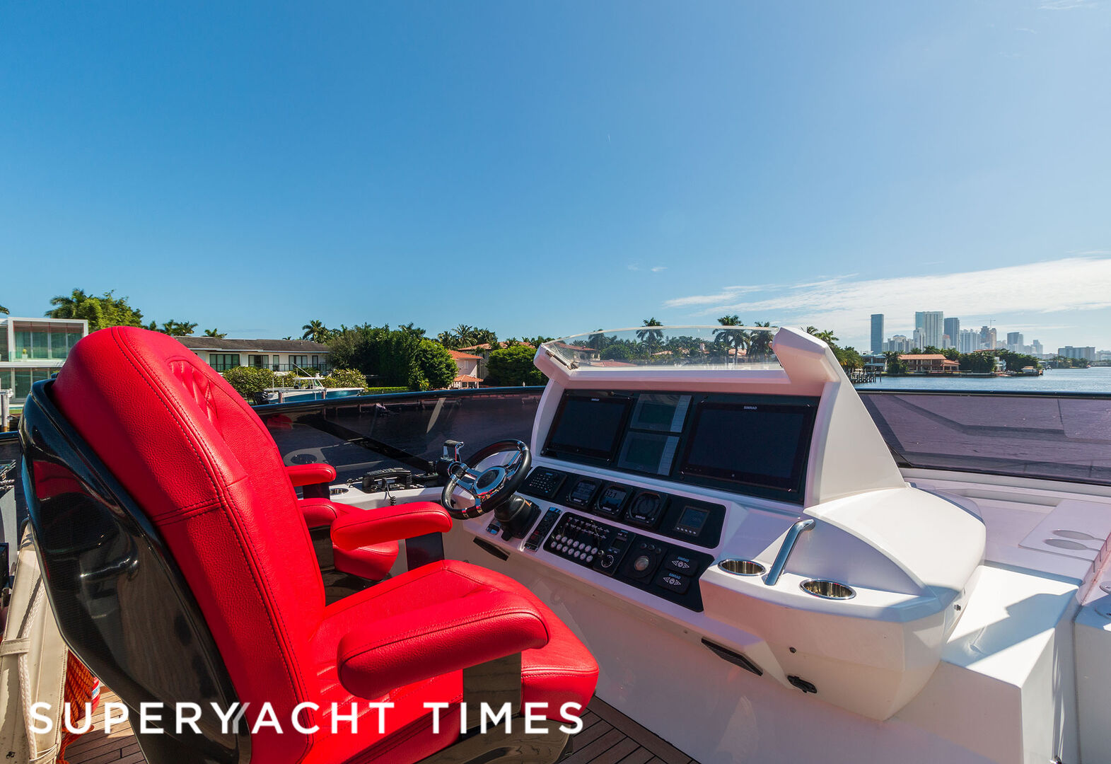 Canelo yacht deck