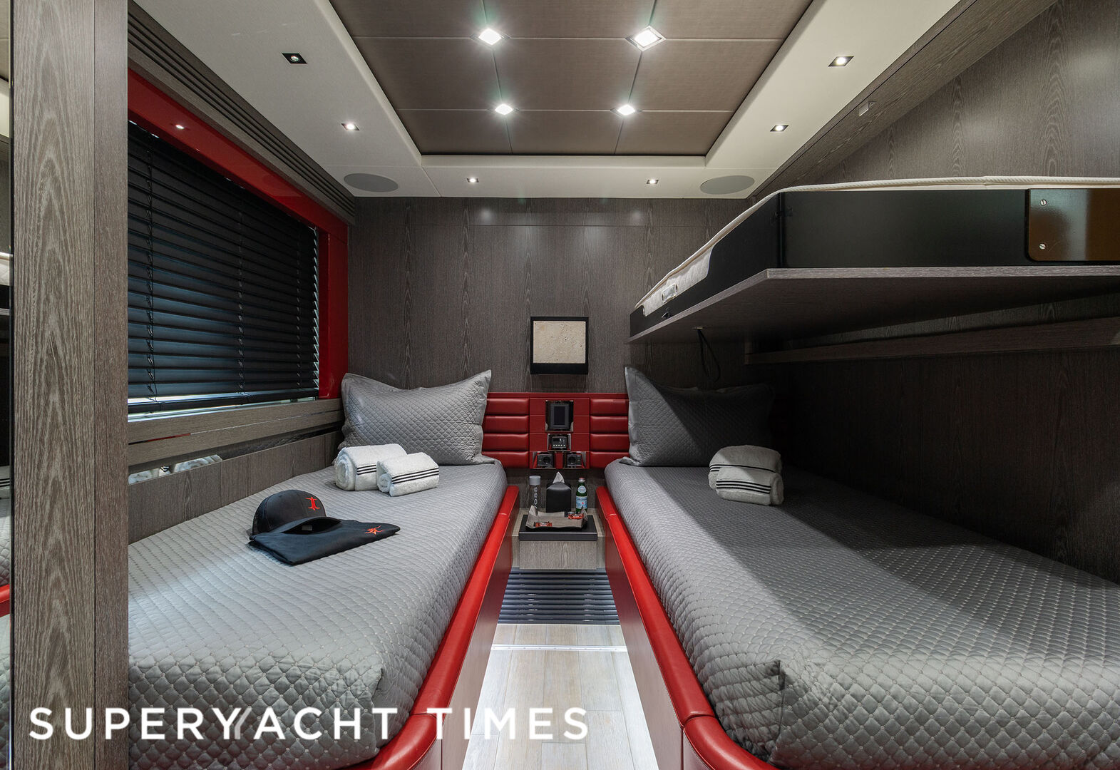 Canelo yacht stateroom 