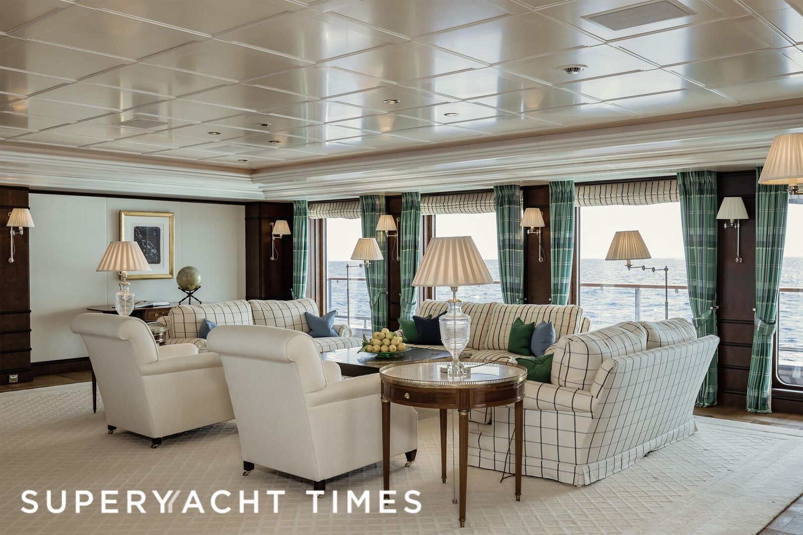 Carinthia VII yacht saloon