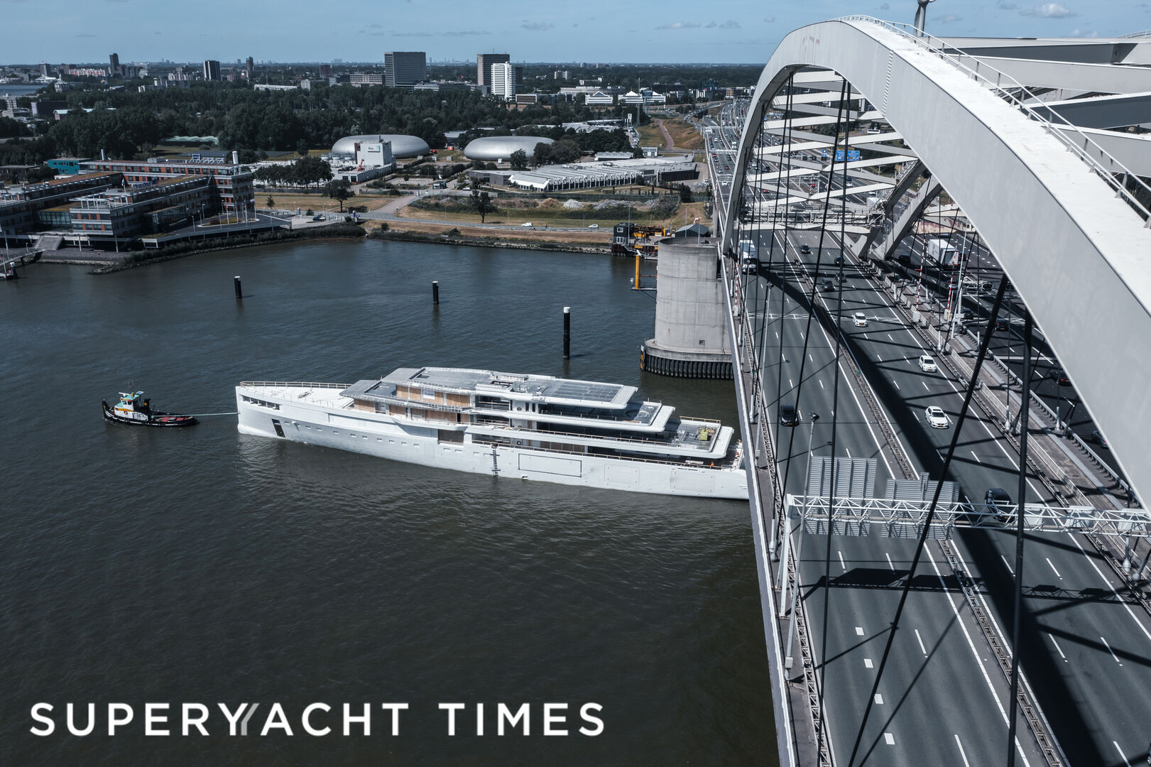 Project 1011 yacht transport