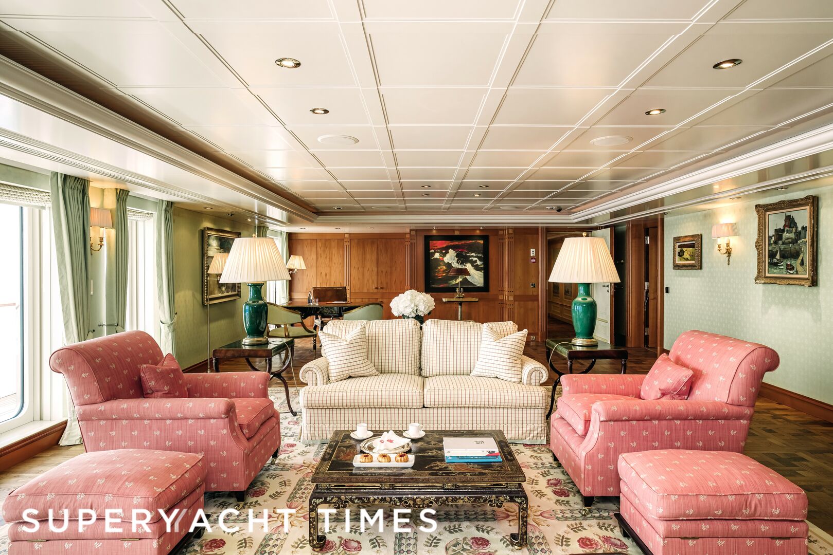 Carinthia VII yacht saloon 