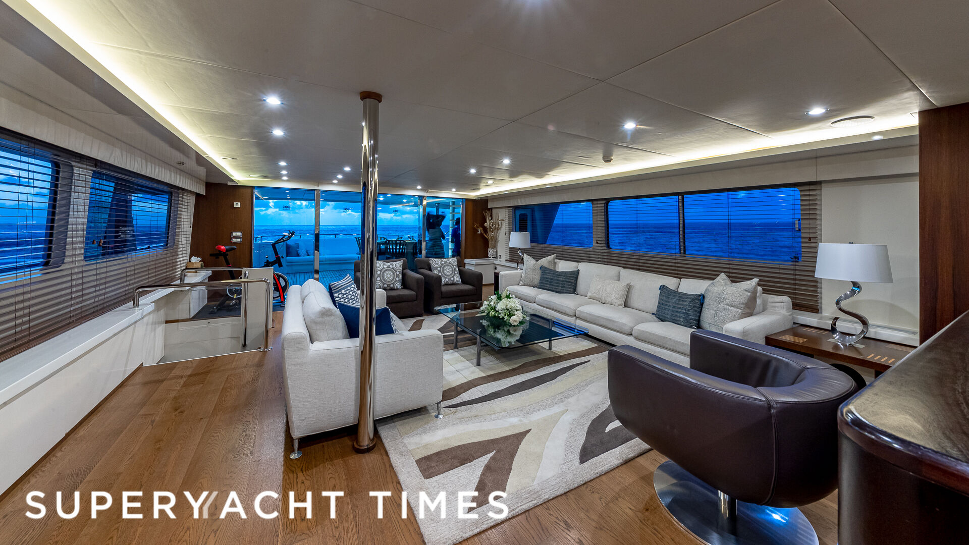 Lionshare yacht saloon