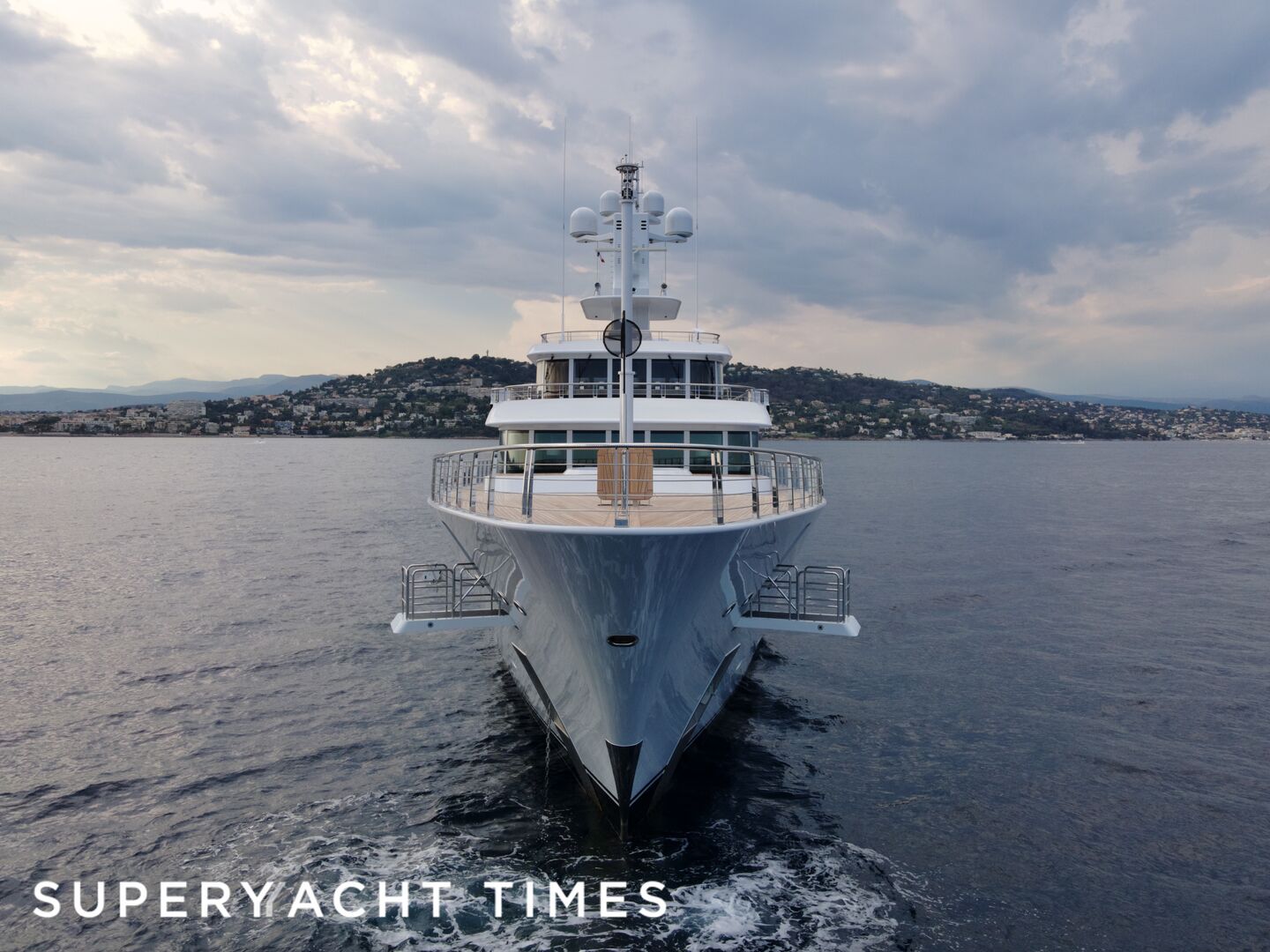 Musashi yacht anchored in Cannes 